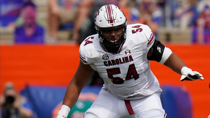 'You Better Buck Up': Why Falcons Believe OL Jovaughn Gwyn Can Beat 7th-Round Status 'You Better Buck Up': Why Falcons Believe OL Jovaughn Gwyn Can Beat 7th-Round Status