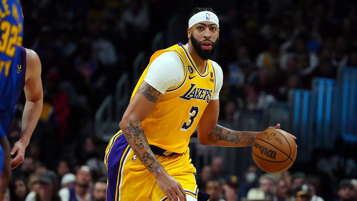 Lakers News: Watch Anthony Davis Argue With Fan After Game 1 Loss