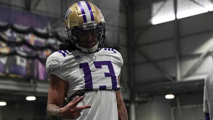 Husky Roster Review: Kam Fab Could Stand to Be More Fab Husky Roster Review: Kam Fab Could Stand to Be More Fab