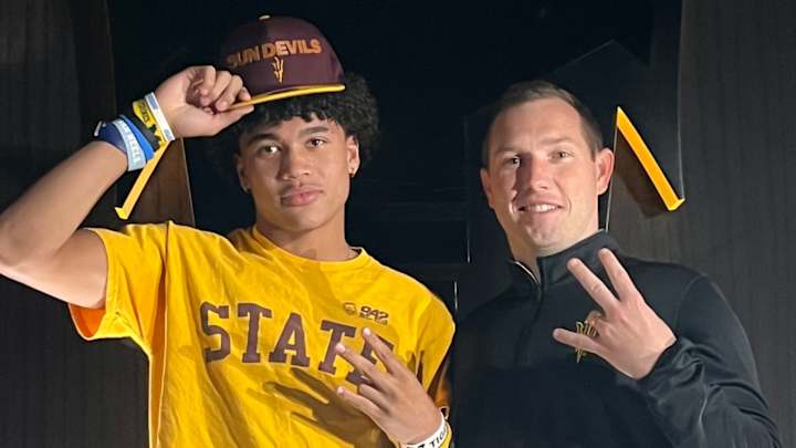 Huskies Offer Tempe Receiver With Blazing Speed