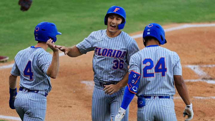 Florida Thumps Way to Commanding 10-3 Game One Victory Over Kentucky