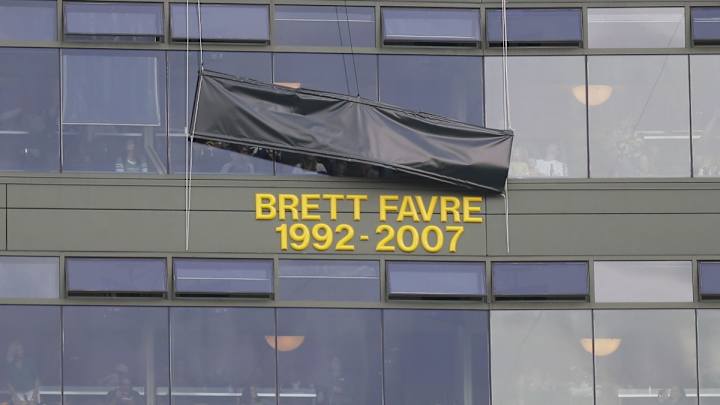 With Name on Lambeau Façade, Packers Monitoring Favre Controversy