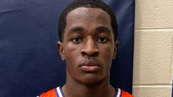 5-star USC football target predicted to pick Tennessee Volunteers