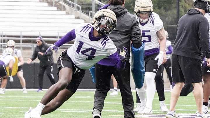 Husky Roster Review: Hopkins Finds Himself on Edge of Breakthrough