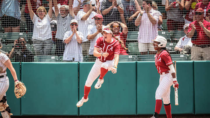 Torrence, Bats Lift Alabama Softball Past Middle Tennessee State 12-5 Torrence, Bats Lift Alabama Softball Past Middle Tennessee State 12-5