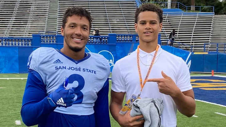 UW Offers Defensive Lineman from Tuli's California High School