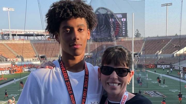 Huskies Offer Portland Cornerback Just Getting the Hang of Football