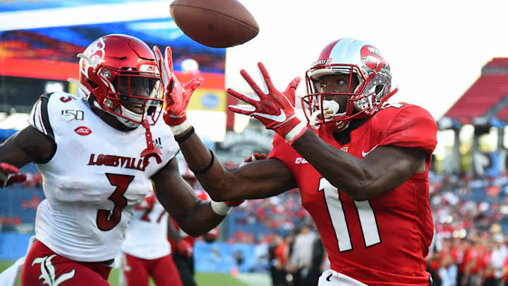 Vikings Sign XFL WR Lucky Jackson, Waive OLB Kenny Willekes Vikings Sign XFL WR Lucky Jackson, Waive OLB Kenny Willekes