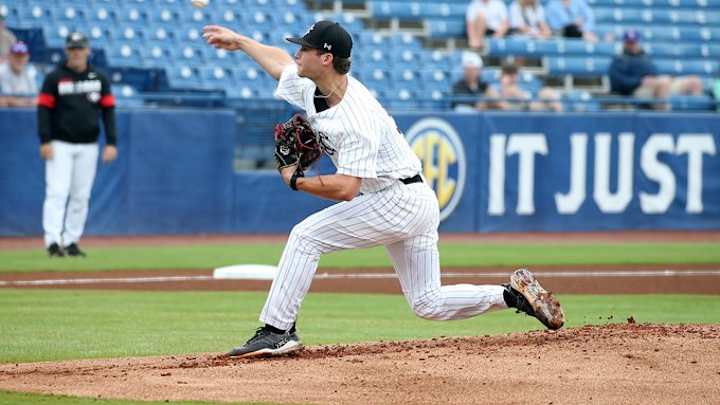 James Hicks Sends The Bulldogs Packin' In Gamecocks' SEC Tournament Opening Win James Hicks Sends The Bulldogs Packin' In Gamecocks' SEC Tournament Opening Win