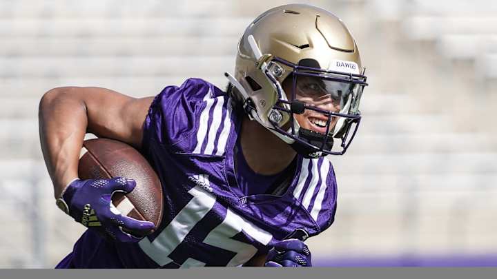 Tinae Leaves UW Football Team, Further Eroding 2021 Recruiting Class