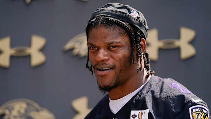 Lamar Jackson Offers Strong First Impression of Ravens’ New Offensive System