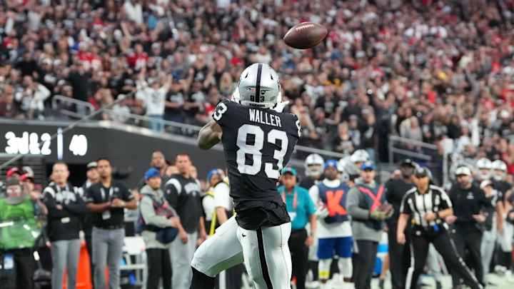 Raiders Face Former TE Week 9 of the 2022-23 NFL Season