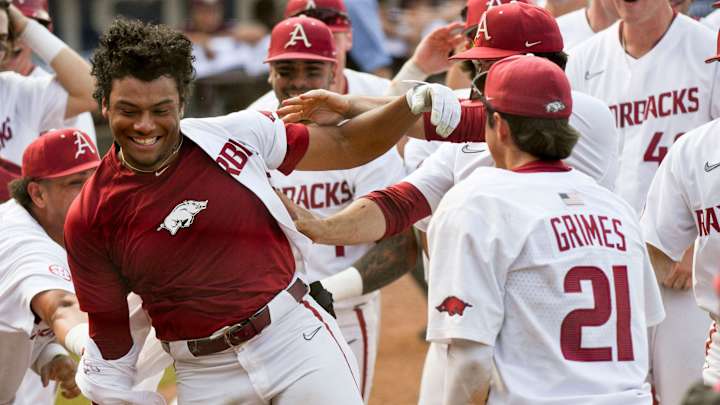 Arkansas' Walk-Off Home Run In 11th Inning Sends Aggies To Elimination Game