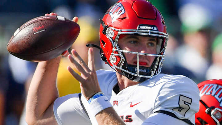 UNLV Transfer QB Harrison Bailey Commits to Louisville as PWO