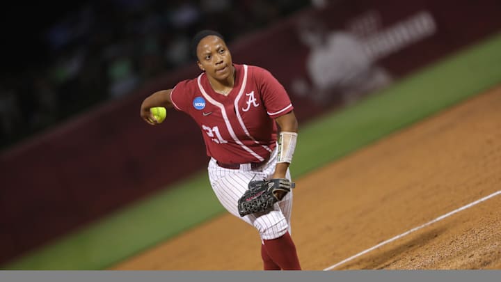 Jaala Torrence Deserves Some Credit for Role in Alabama Softball Win in Super Regional Jaala Torrence Deserves Some Credit for Role in Alabama Softball Win in Super Regional