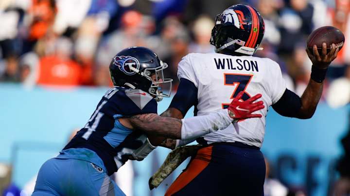 Ex-Husky Molden Returns to Good Health, Multiple NFL Assignments