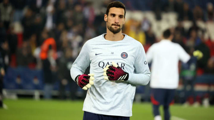 PSG Goalkeeper Sergio Rico Hospitalized With Head Injury After Horse-Riding Accident PSG Goalkeeper Sergio Rico Hospitalized With Head Injury After Horse-Riding Accident
