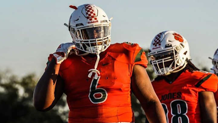 2024 DL D'antre Robinson To Visit South Carolina