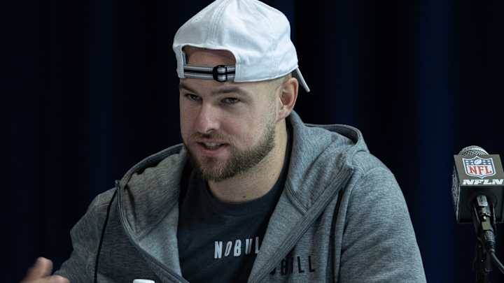 Look: Bengals Rookie Punter Brad Robbins Meets Team Legend Chad Johnson Look: Bengals Rookie Punter Brad Robbins Meets Team Legend Chad Johnson