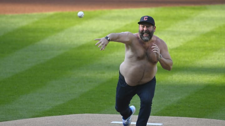 Comedian Bert Kreischer Shares Hilarious Story About How He Celebrated One of Conor McGregor’s Wins Comedian Bert Kreischer Shares Hilarious Story About How He Celebrated One of Conor McGregor’s Wins