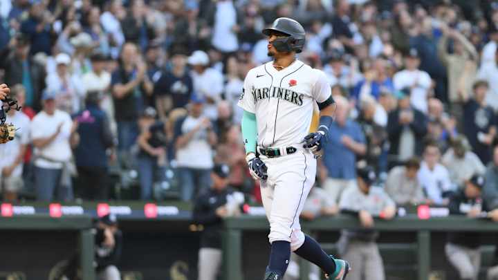 Seattle Mariners' Julio Rodriguez Wins Weekly Award
