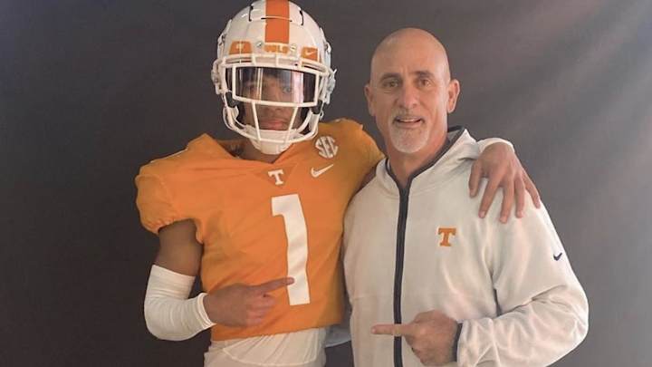 Tennessee CB Commit Kaleb Beasley Schedules Notre Dame Official Visit