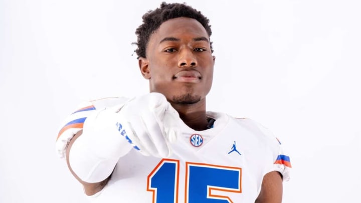TE Amir Jackson Commits to the Florida Gators