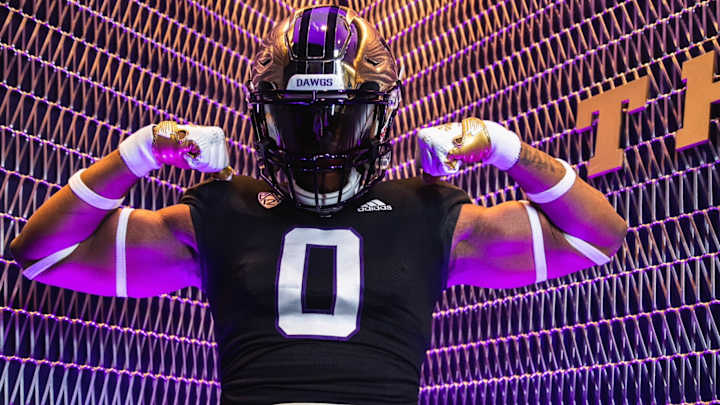 Huskies Pushing Hard for Ohio Defensive End Huskies Pushing Hard for Ohio Defensive End