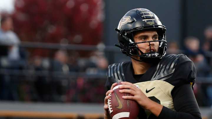 Aidan O'Connell Will Be Surrounded by Winning Quarterbacks