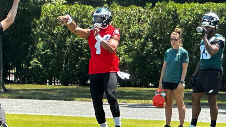 Jacked Jalen Hurts Draws Praise from Eagles Teammates