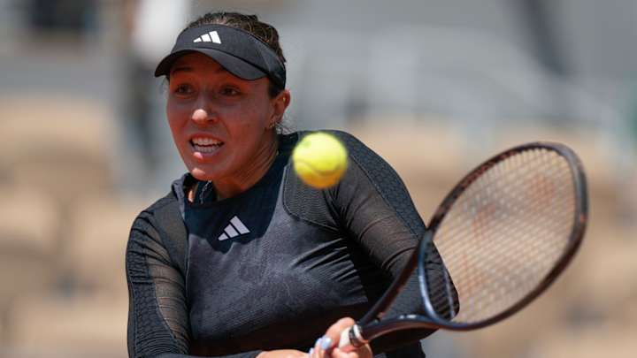 No. 3 Seed Jessica Pegula Upset by Elise Mertens in Third Round at French Open
