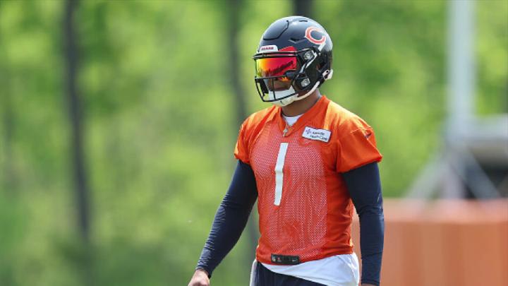 No Simple Step for Justin Fields