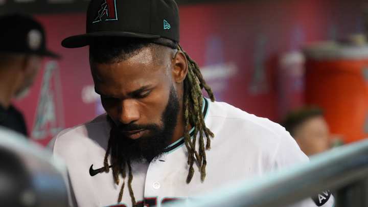 D-backs Face Difficult Decision on Miguel Castro D-backs Face Difficult Decision on Miguel Castro