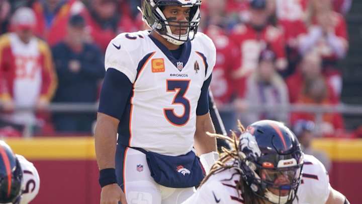 PFF Ranks Broncos' Russell Wilson Among NFL's Top-32 QBs PFF Ranks Broncos' Russell Wilson Among NFL's Top-32 QBs