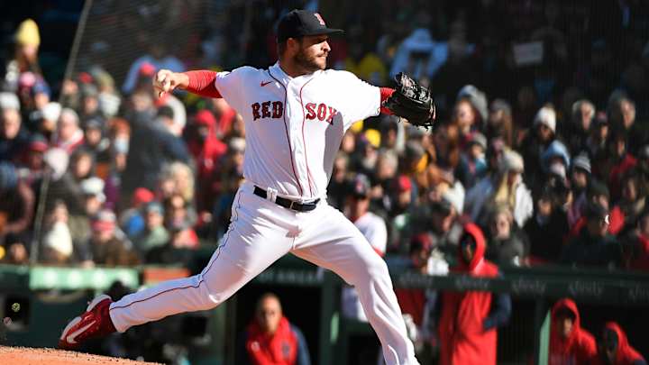 Los Angeles Dodgers Sign Former World Series Champ to Minor League Deal