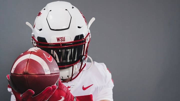 Huskies Discover Oregon City LB in Northwest Showcase, Offer Him