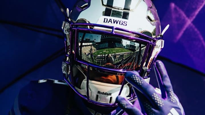 Huskies Extend Offer to Oklahoma City cornerback