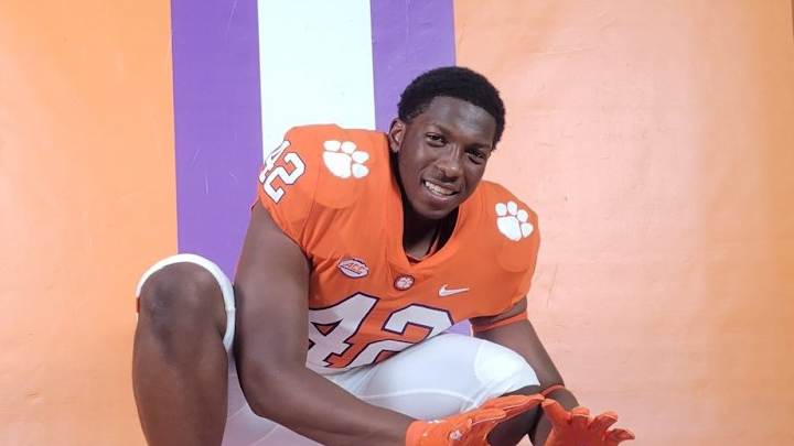 4-star defensive lineman Isaiah Campell talks Clemson offer