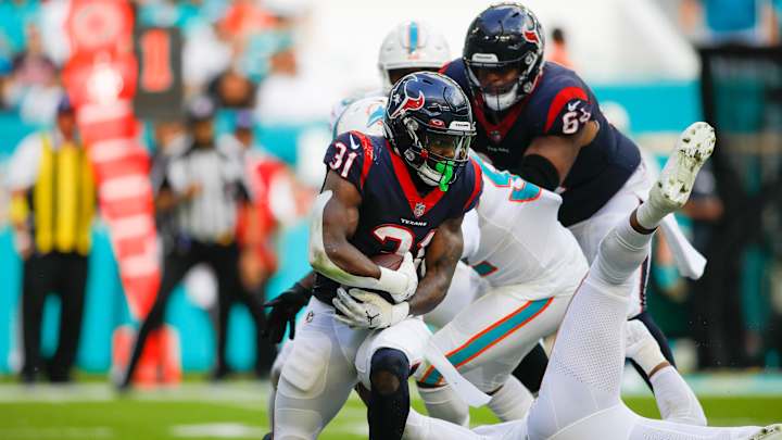 'Just Get Better!' Texans RB Dameon Pierce Reveals Goals Ahead of Year 2 'Just Get Better!' Texans RB Dameon Pierce Reveals Goals Ahead of Year 2