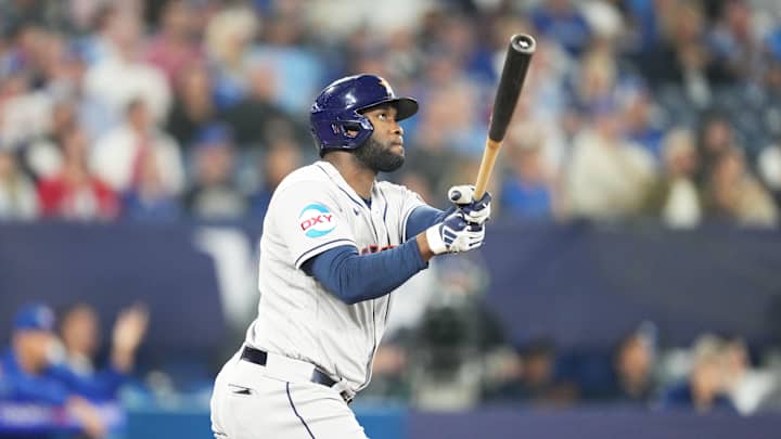 Houston Astros Star Exits Game Early With Nervewracking Injury