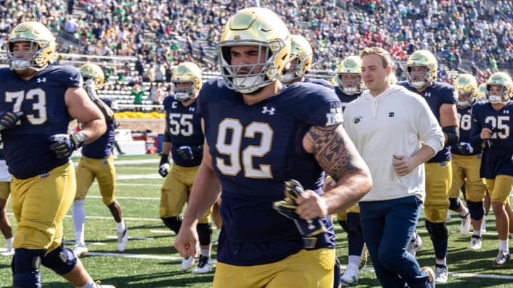 Notre Dame DT Aidan Keanaaina Enters The Transfer Portal