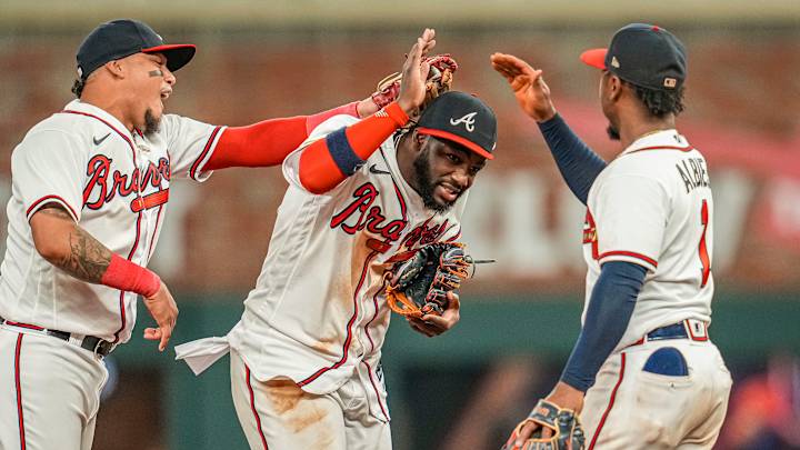 WATCH: Ozzie Albies and Orlando Arcia team up to make a highlight reel play