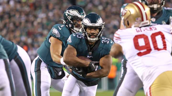 Eagles RB Boston Scott Plays Coy When Asked About Giants' Off-season Interest