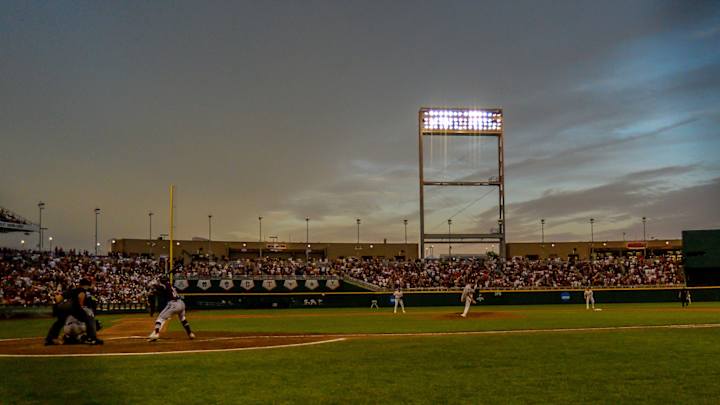 Stanford Beats Texas to Advance to College World Series on Insane Ending!