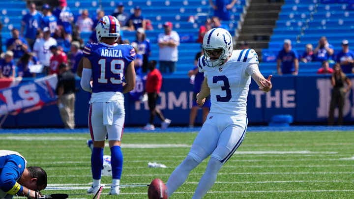 Former Collegiate Standout Kicker Joins Buccaneers' Minicamp for Tryout