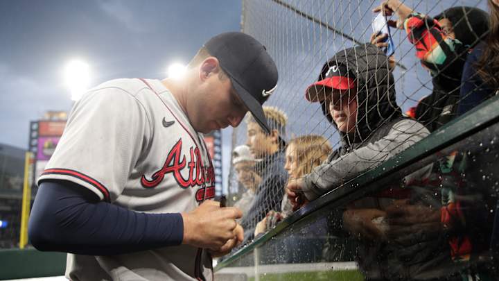 Braves Briefing: What the rain delay may mean for Atlanta