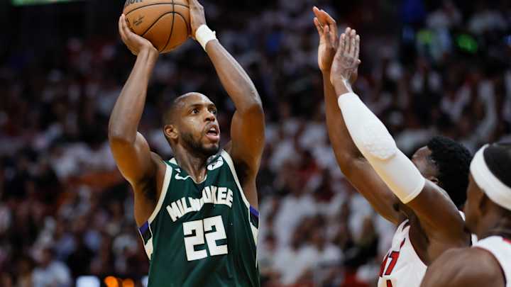 Betting Service Favors OKC Thunder to Land Khris Middleton Betting Service Favors OKC Thunder to Land Khris Middleton