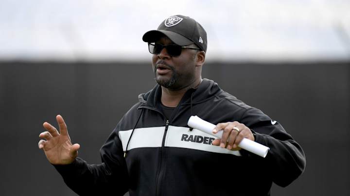 Raiders' Coach Edgar Bennett Talks Raiders WR Room