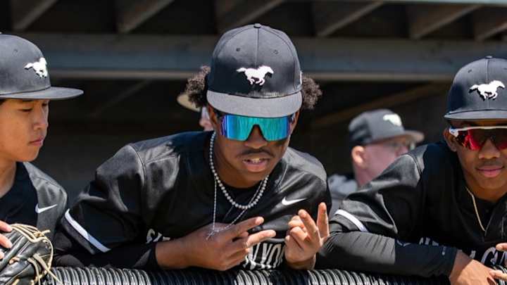 Huskies Offer SoCal Cornerback — Committed to Cal in Baseball