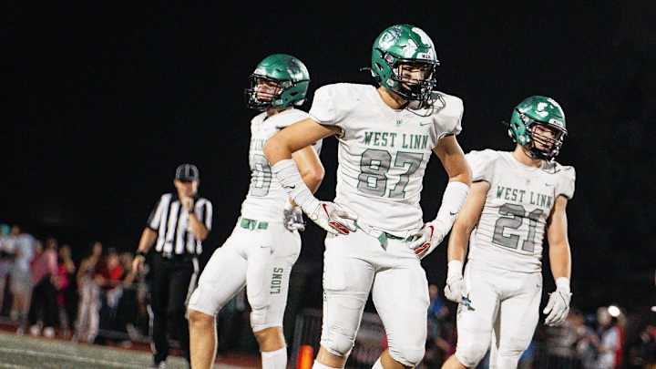 Washington Offers Top 2025 Prospect In Oregon